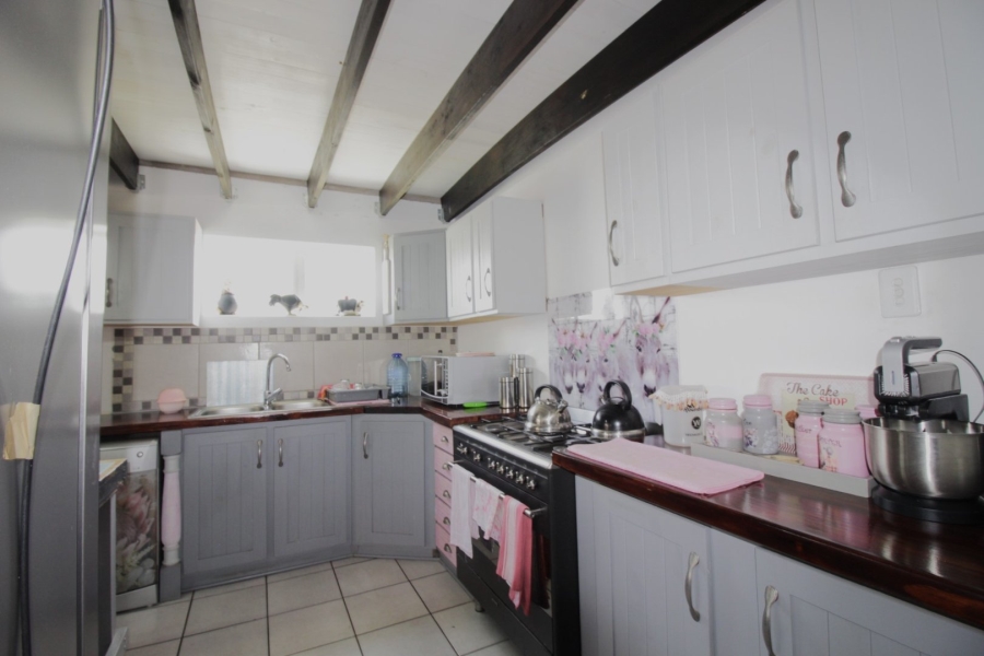 4 Bedroom Property for Sale in Kabeljauws Eastern Cape